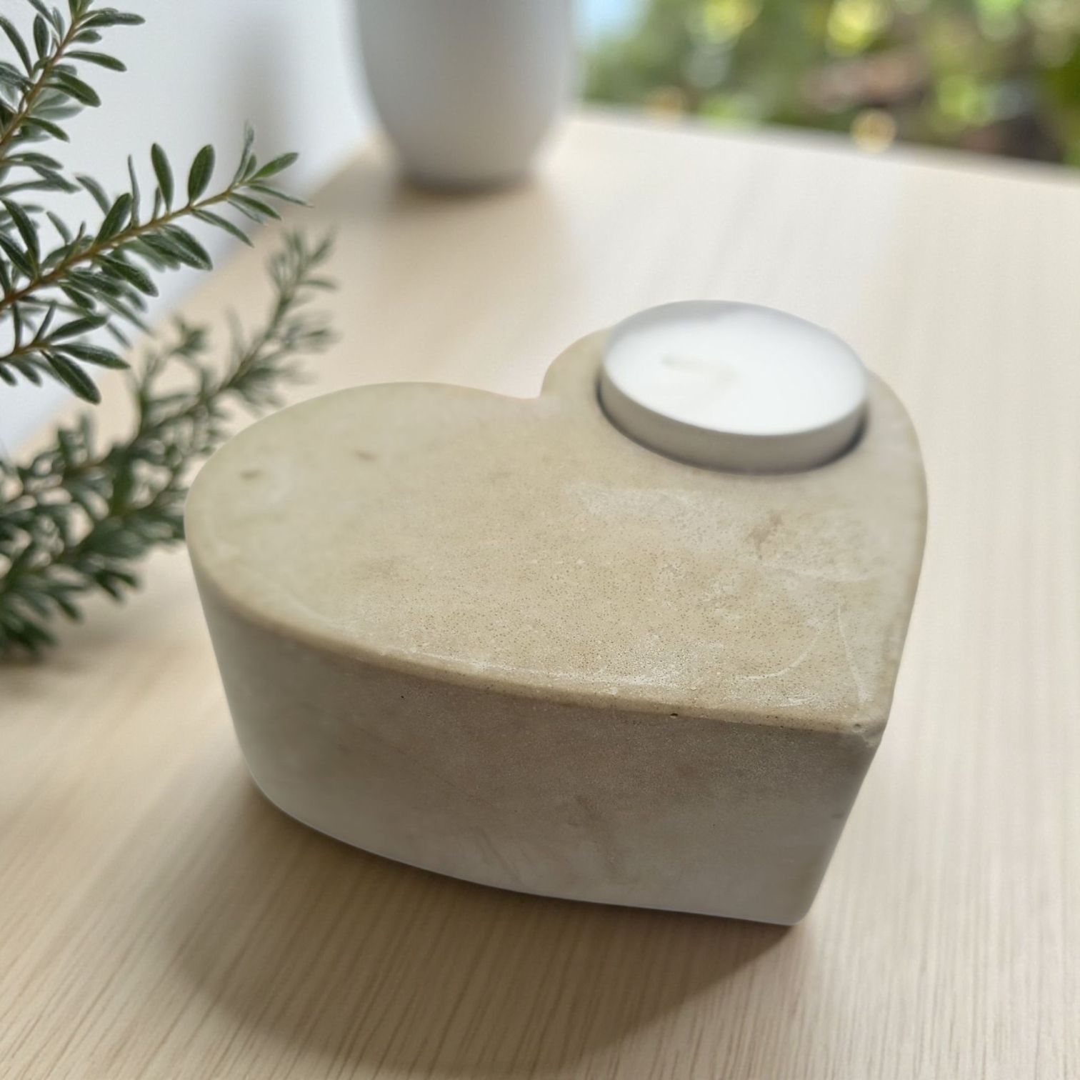 Herz Kerzenhalter für Teelichter aus Beton