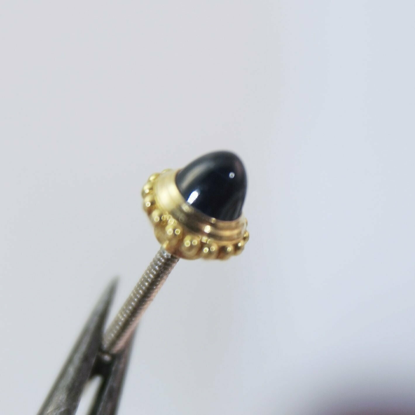 Cartier Krone Gelbgold für Tank Louis Cartier Mec in Gold Cartier Krone Gelbgold für Tank Louis Cartier Mec in Gold