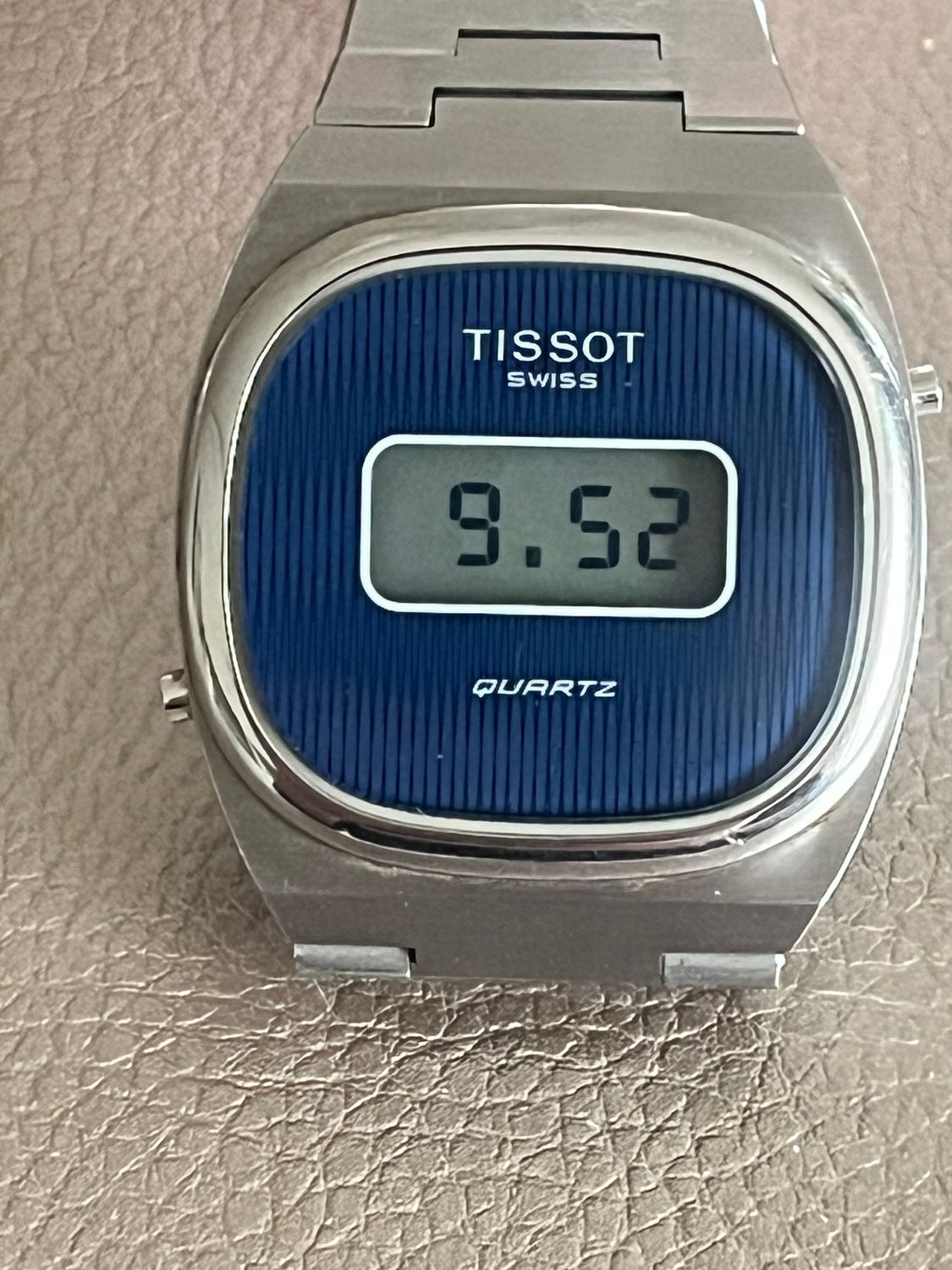 Tissot LCD Uhr Stahlband, Faltschließe, original Box - Traum Zustand