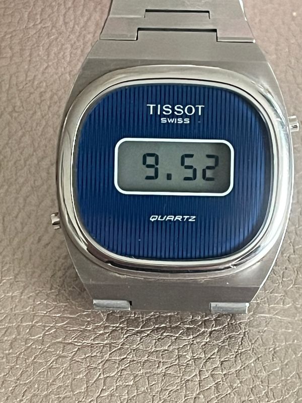 Tissot LCD Uhr Stahlband, Faltschließe, original Box - Traum Zustand Tissot LCD Uhr Stahlband, Faltschließe, original Box - Traum Zustand
