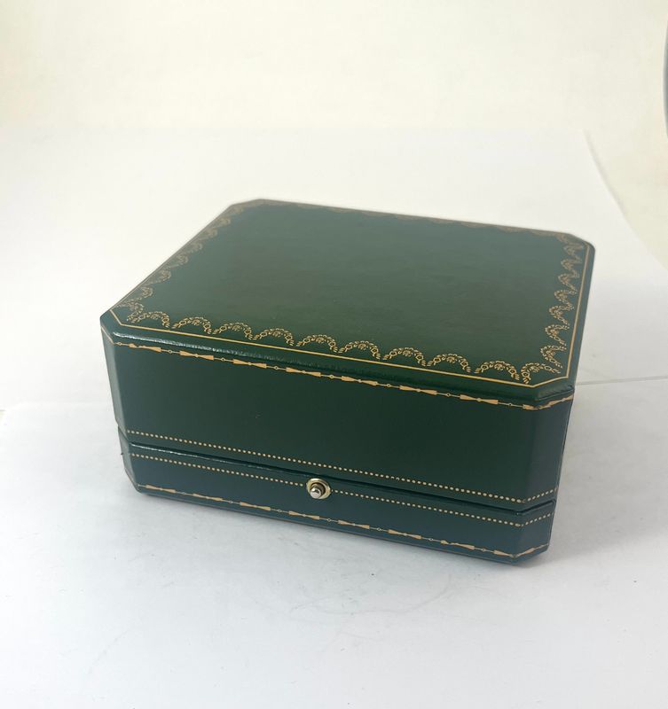 Cartier Paris LIMITIERTE Grüne Uhrenbox - Jubiläumsedition Cartier Paris LIMITIERTE Grüne Uhrenbox - Jubiläumsedition