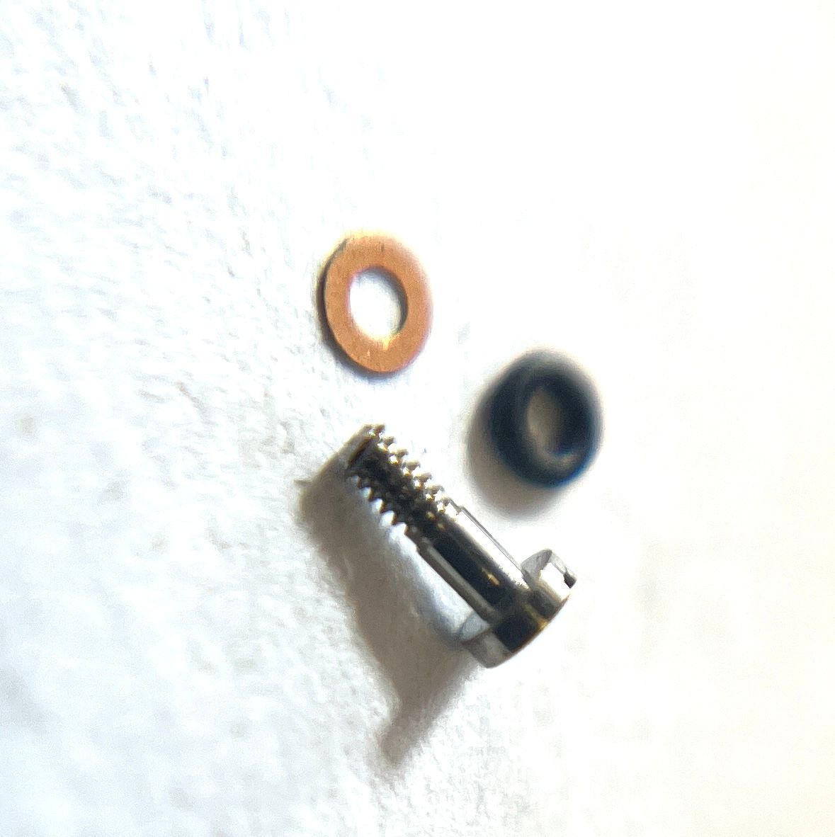 NOS Jaeger LeCoultre Ref. 270 Lünettenschraube + Dichtung NOS Jaeger LeCoultre Ref. 270 Lünettenschraube + Dichtung