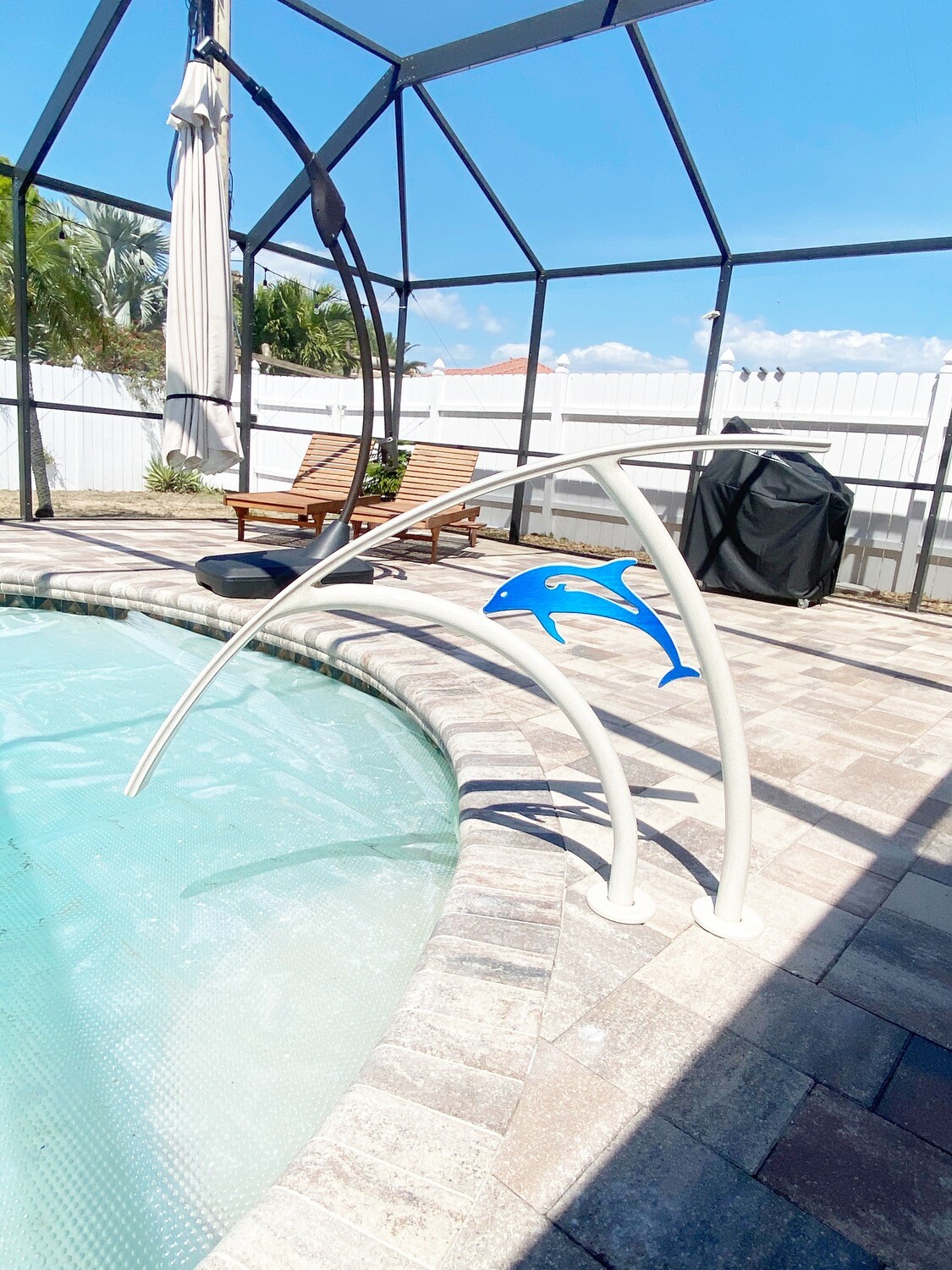 Pool Artistic Single Dolphin - Arrowhead Metal Art Designs - Handmade  Artistic and Designer Pool Rails