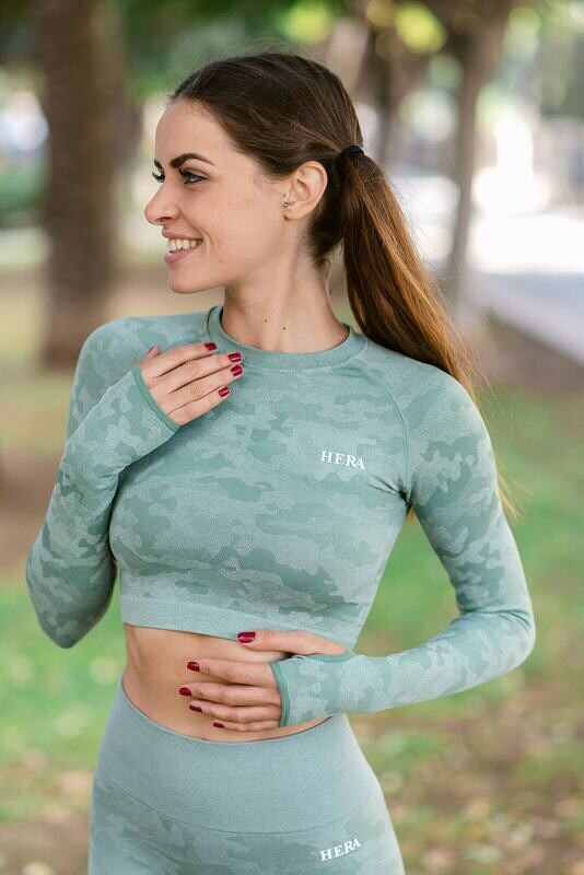 HANEIL SEAMLESS LONG SLEEVE CROP TOP | Sage Green HANEIL SEAMLESS LONG SLEEVE CROP TOP | Sage Green