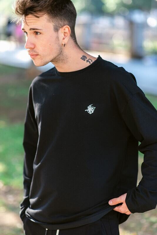 Triumph Long Sleeve Tee | Black Triumph Long Sleeve Tee | Black