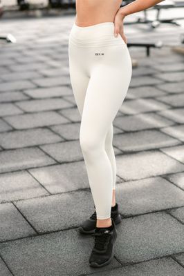 TAWERET Legging | High-Waisted, Seamless Comfort Leggings | HERA ZEUS Activewear TAWERET Legging | High-Waisted, Seamless Comfort Leggings | HERA ZEUS Activewear