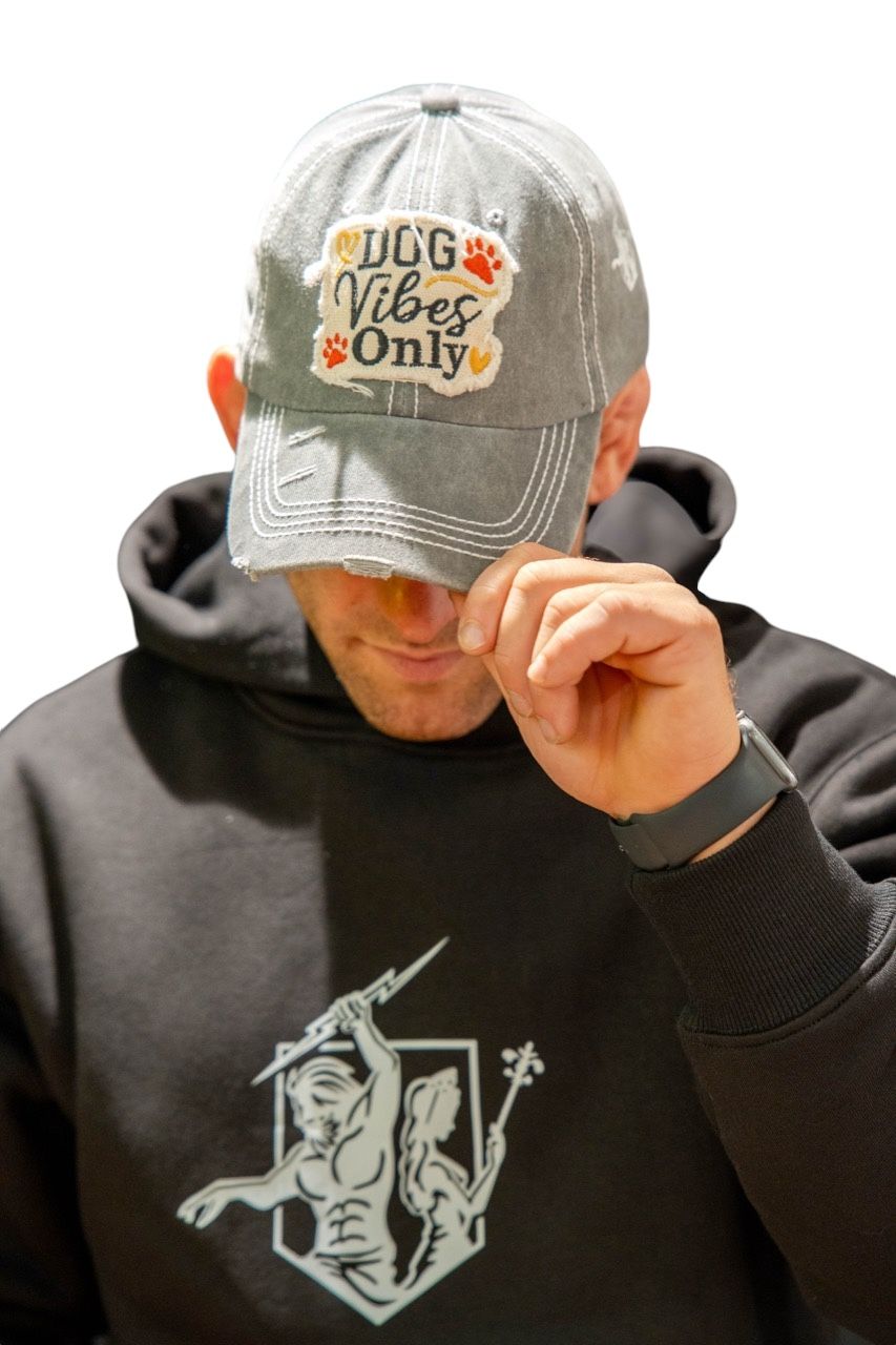 Gorra DOG VIBES ONLY | Gorra Unisex Ajustable by Hera Zeus