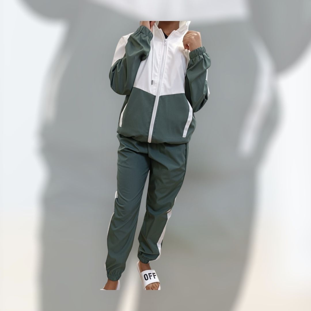 Hera Zeus Joggers | Relaxed Fit & Contrast Color Design