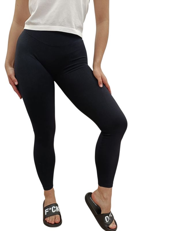 Women’s GRATITUDE Scrunch Leggings | Seamless, Sculpting Activewear by Hera Zeus Women’s GRATITUDE Scrunch Leggings | Seamless, Sculpting Activewear by Hera Zeus