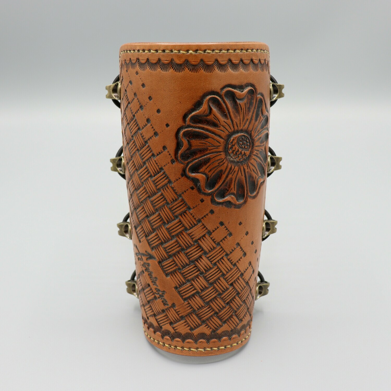 Brassard Floral Basket