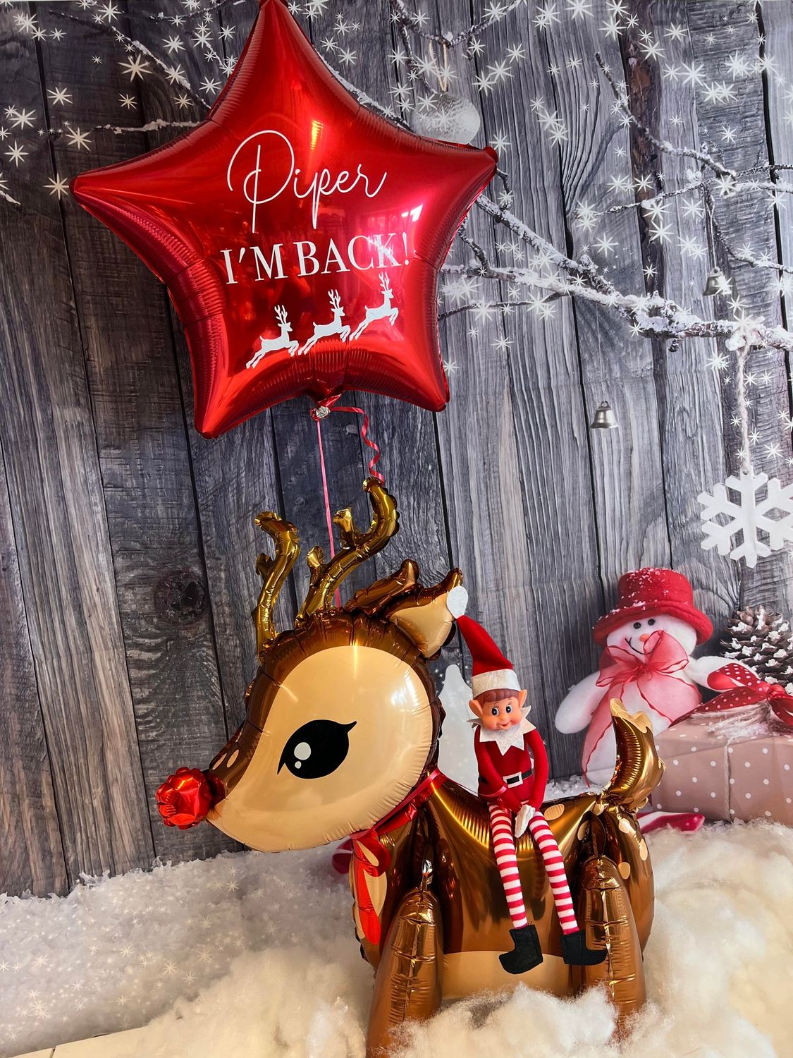 Elf Arrival -Reindeer