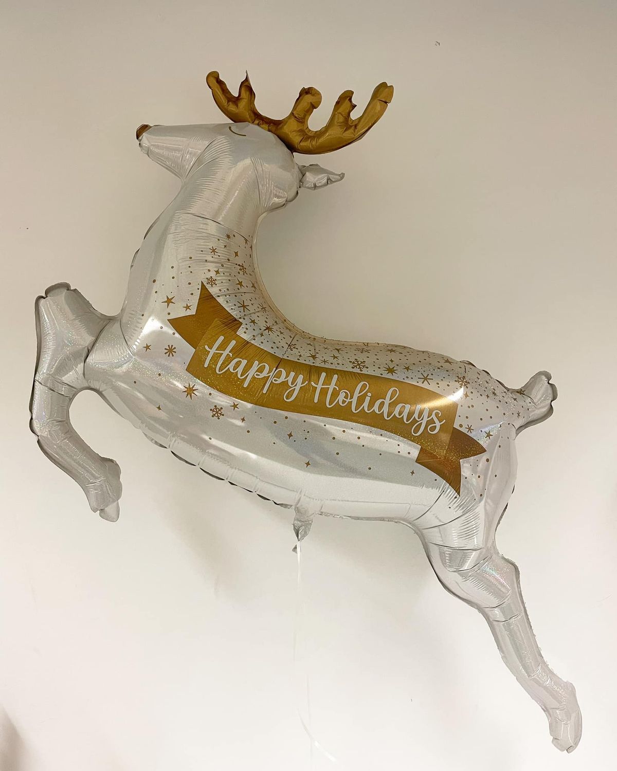 Happy Holidays Reindeer Balloon