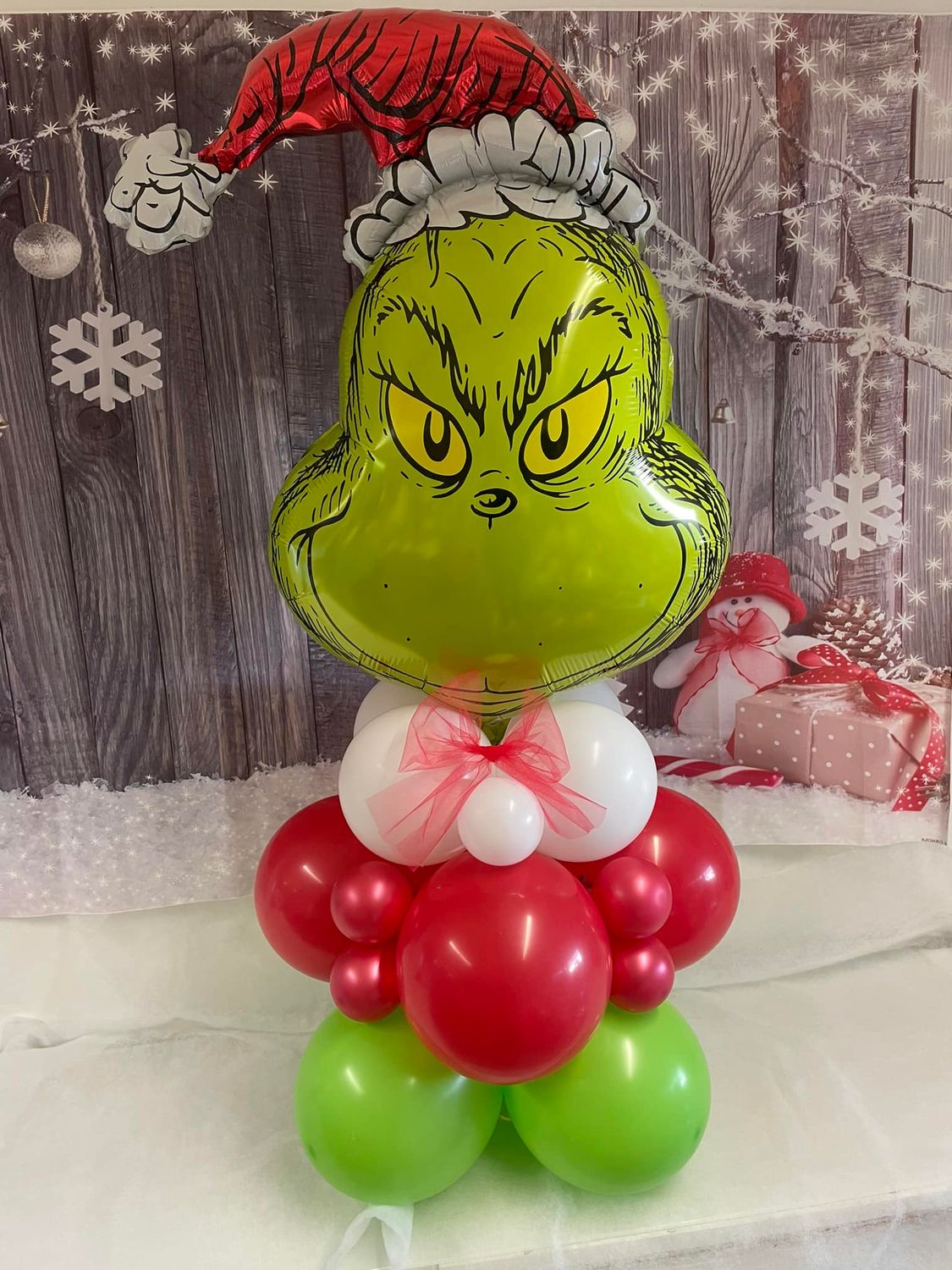 Grinch Balloon Tower