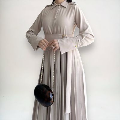 Dress / Beige