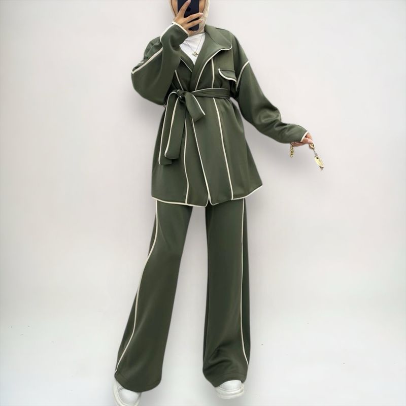 Set  / Manila Green