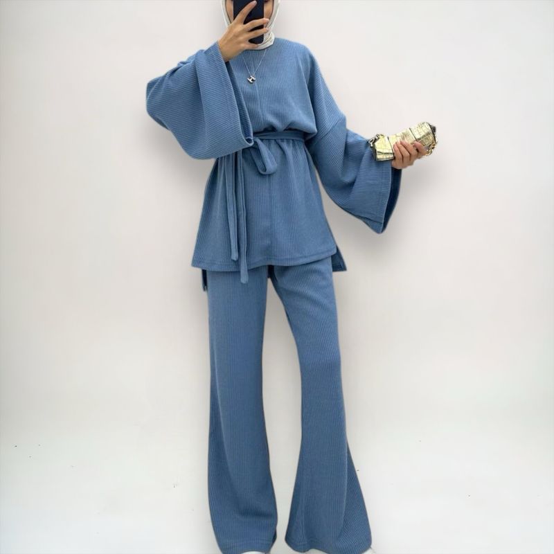 Set  / Blue