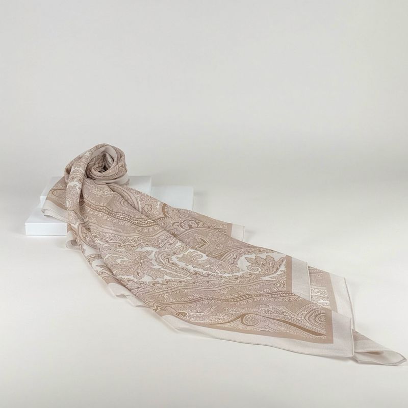 Printed Hijab - Creamy Rose