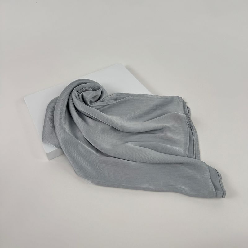 Soft Satin / Light Grey