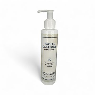 Muiskin Facial Cleanser with Vitamin B5