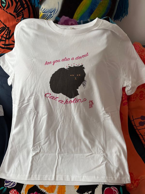 "Cat aholic” white cotton t-shirt