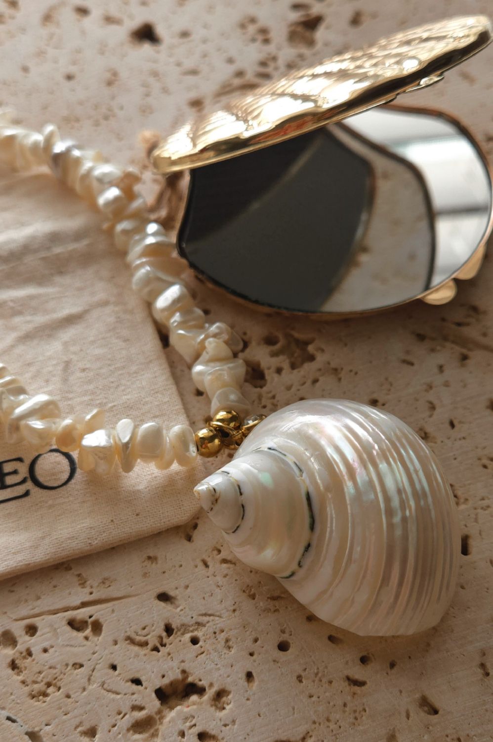 Silver Venus Necklace 