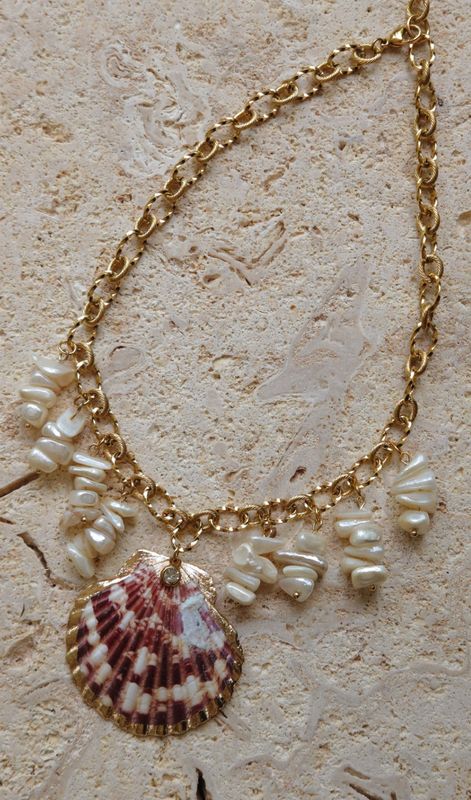 Elyra Necklace 
