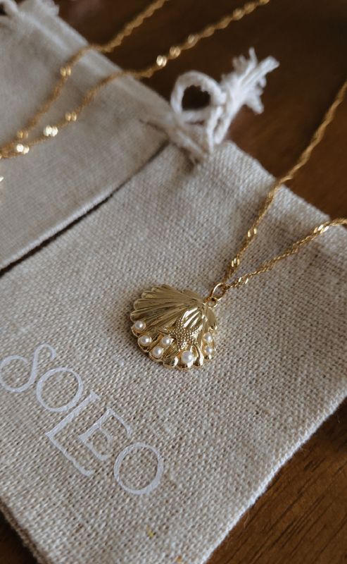 Seashell Pearl Necklace 