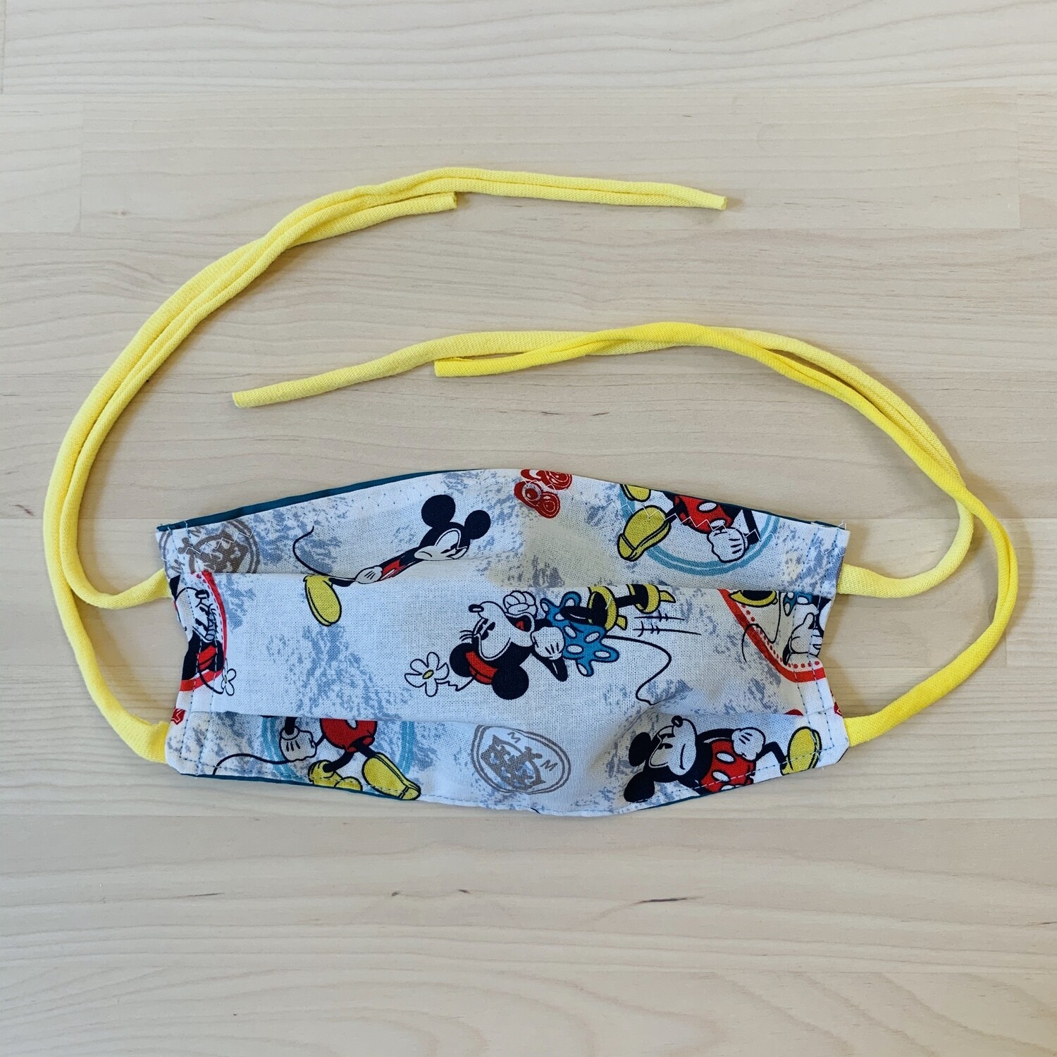 Handmade Mask w/ Pocket, Minnie Mouse