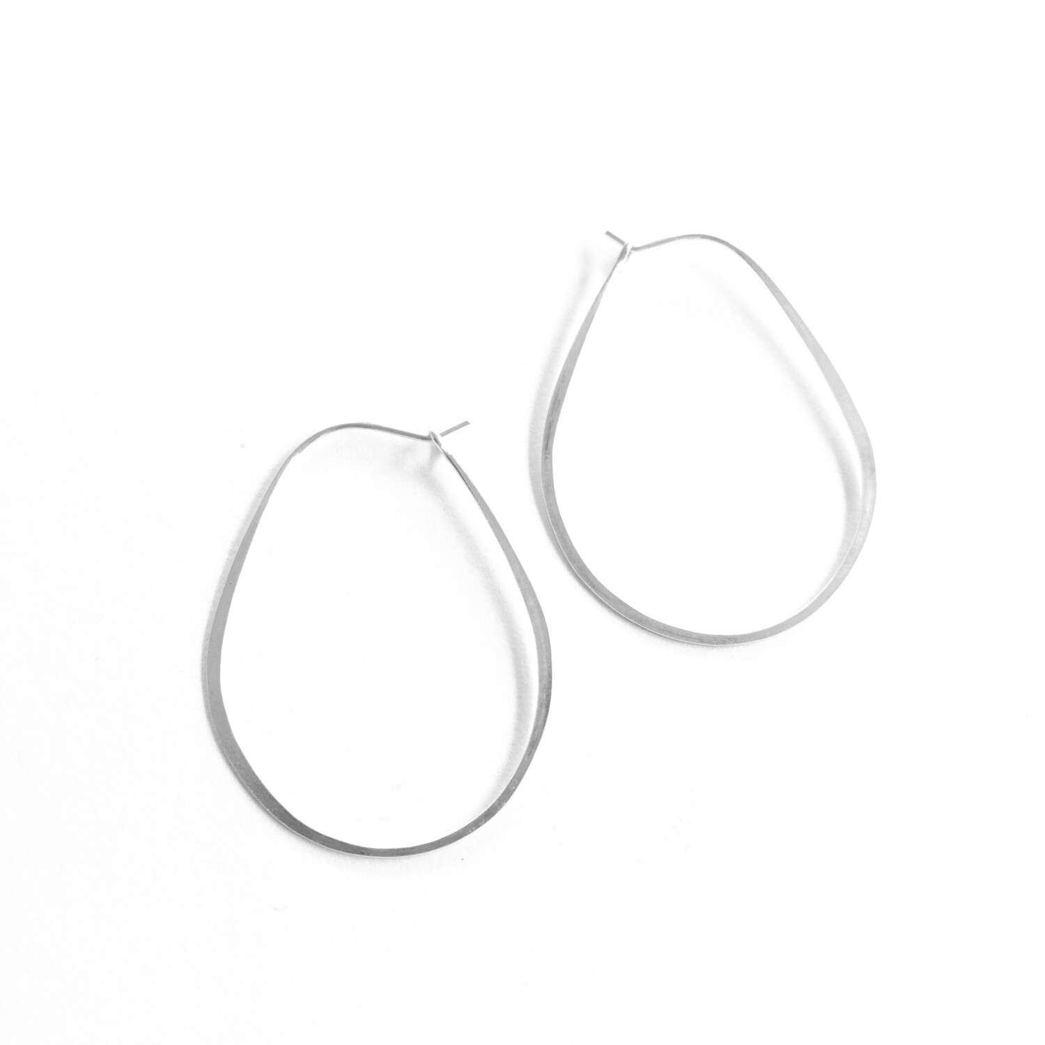 Hoop-silver-pear (L) (65-JW-20-291-6)