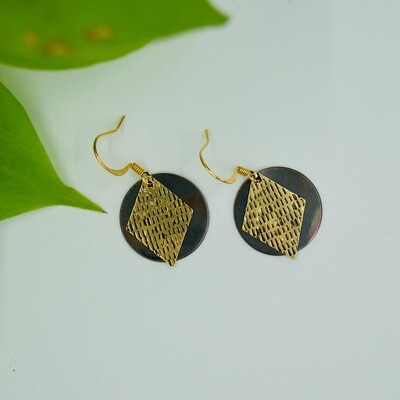 Circle w/ Stamped Diamond Earrings (Short)