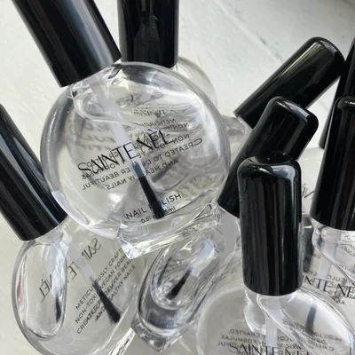 Glossy Top Coat Nail Polish
