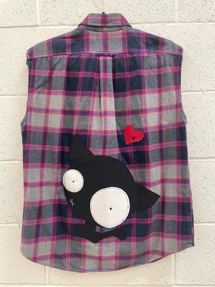 Boba&#39;s Little Love Sleeveless Flannel - M