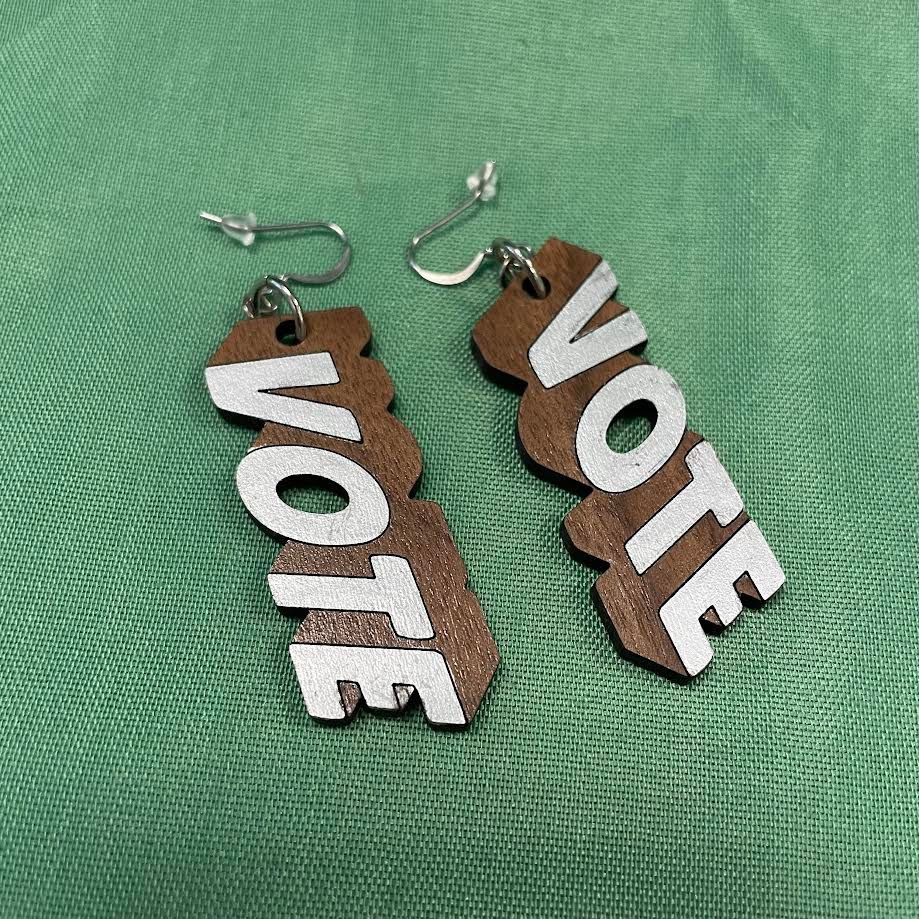 Earrings, Vote 3D