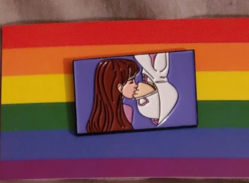 Gwen Stacy x MJ Pride Kiss Pin (by Kayden Phoenix)