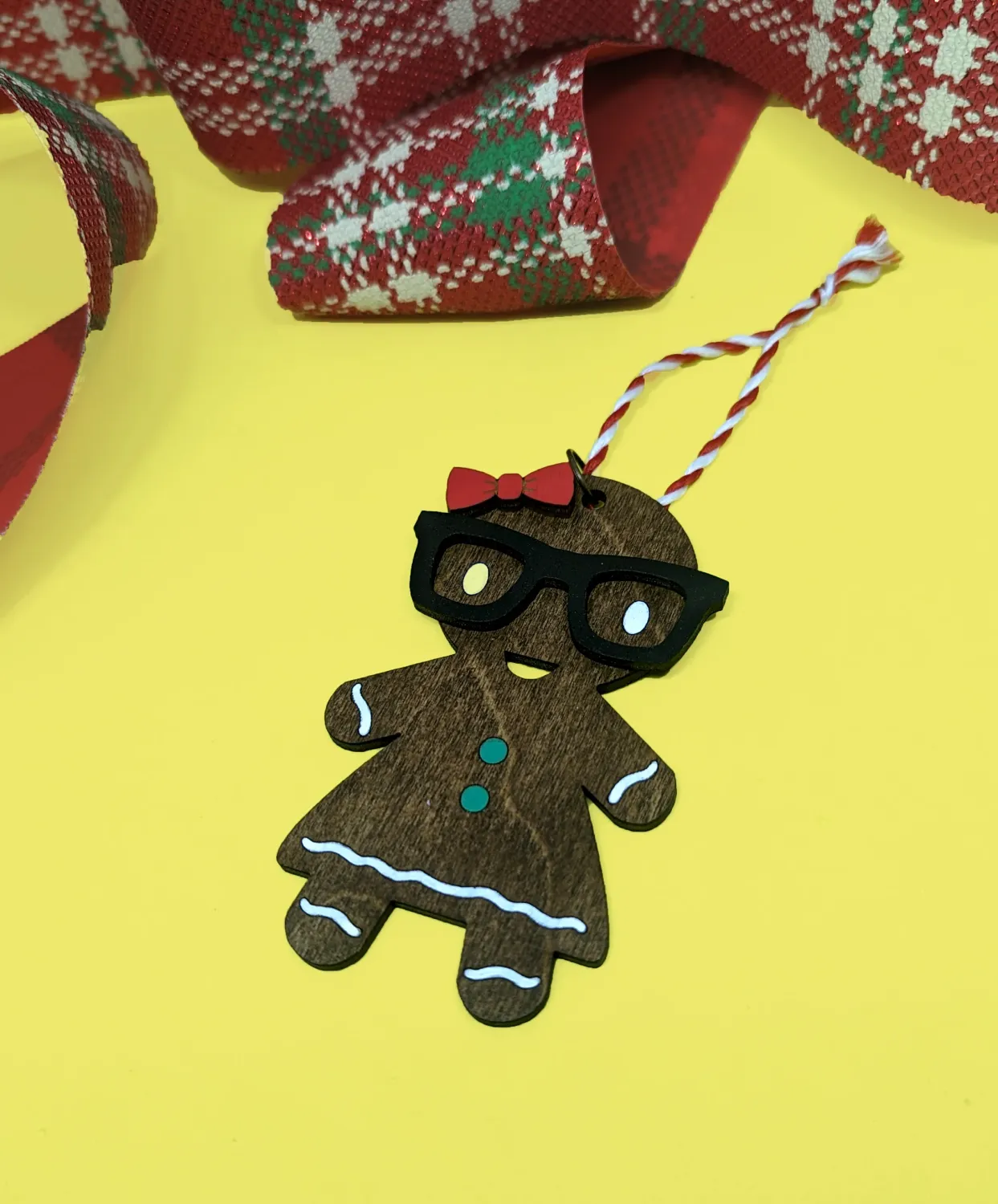 Dressy Ginger Ornament [un]