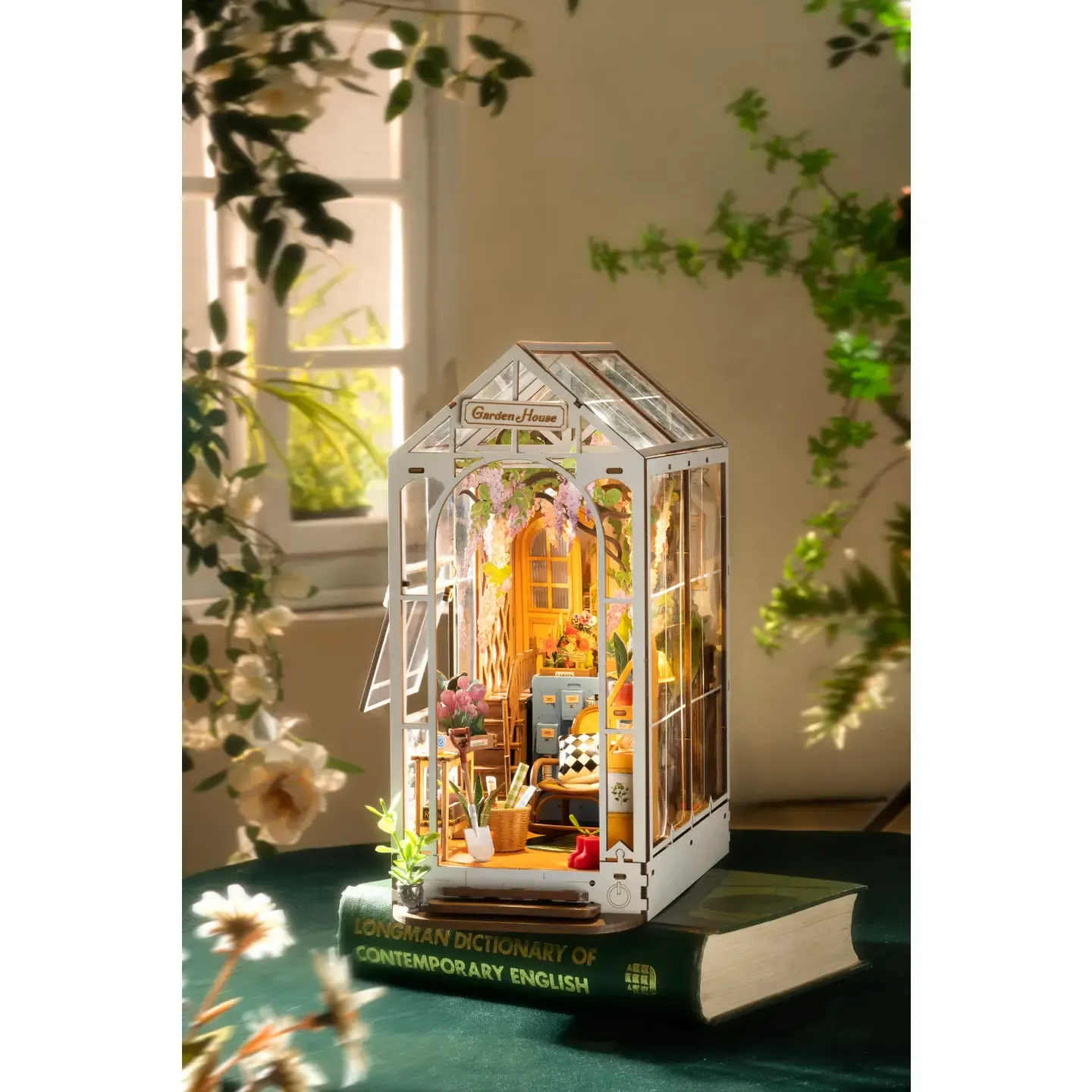 DIY Book Nook Kit (by Hands Craft) - Garden House