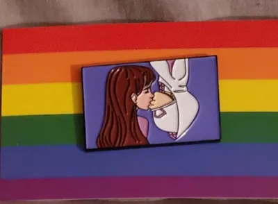 Gwen Stacy x MJ Pride Kiss Pin (by Kayden Phoenix)