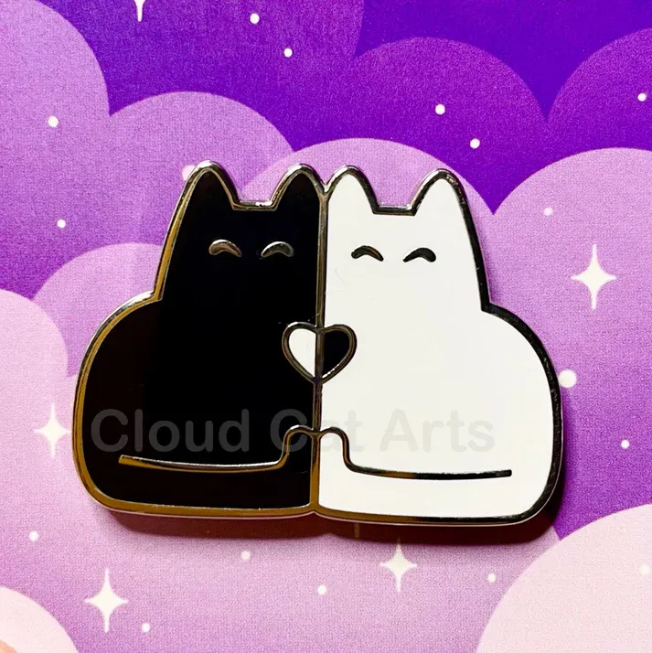 Enamel pin, Black &amp; White Kitty