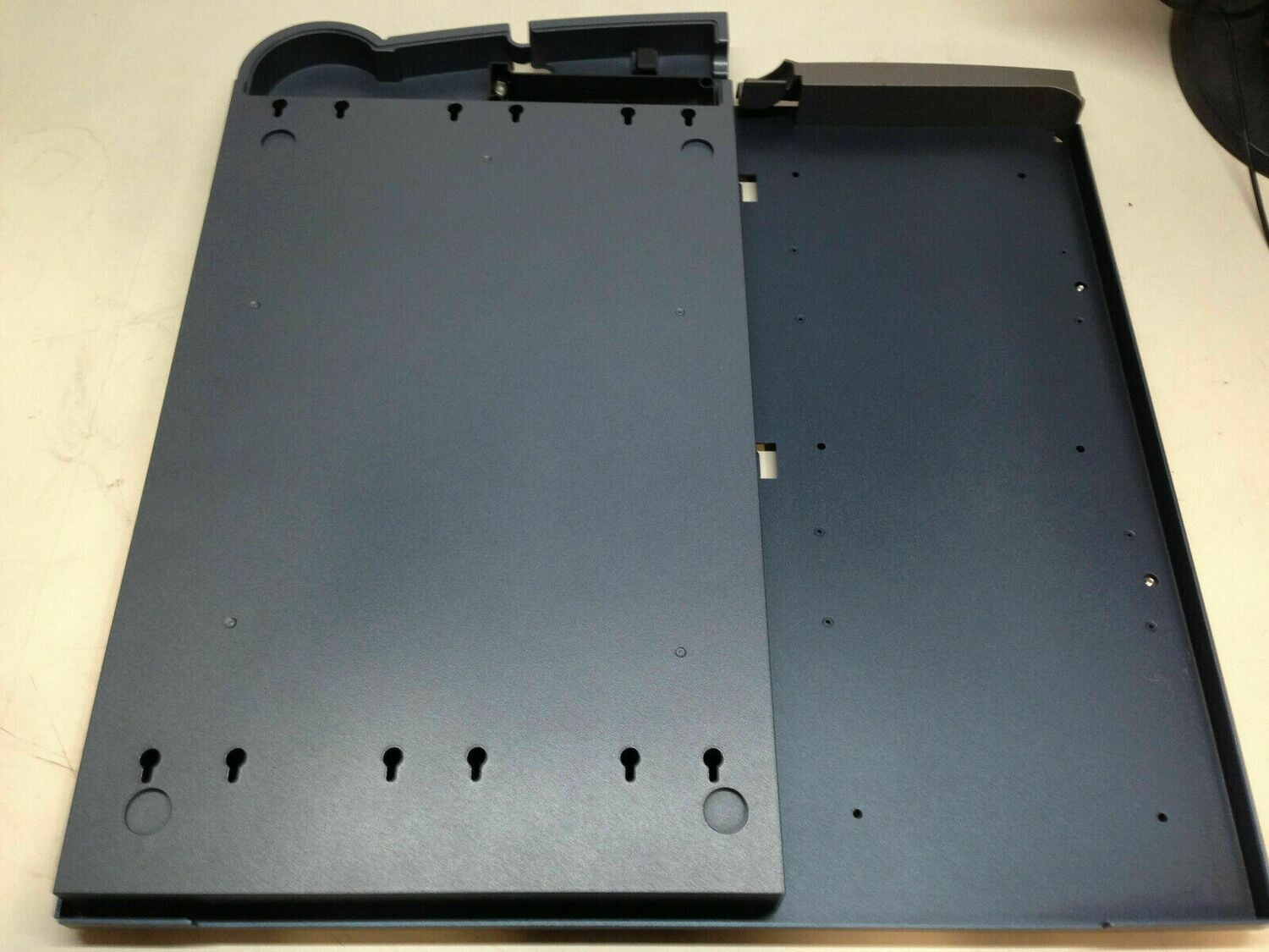 Waters Alliance blue bottle tray