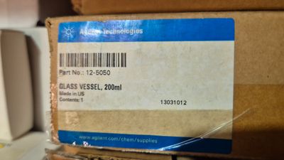 ​Agilent – Glass Vessel, EaseAlign, clear, 200 ml (P/N): 12-5050