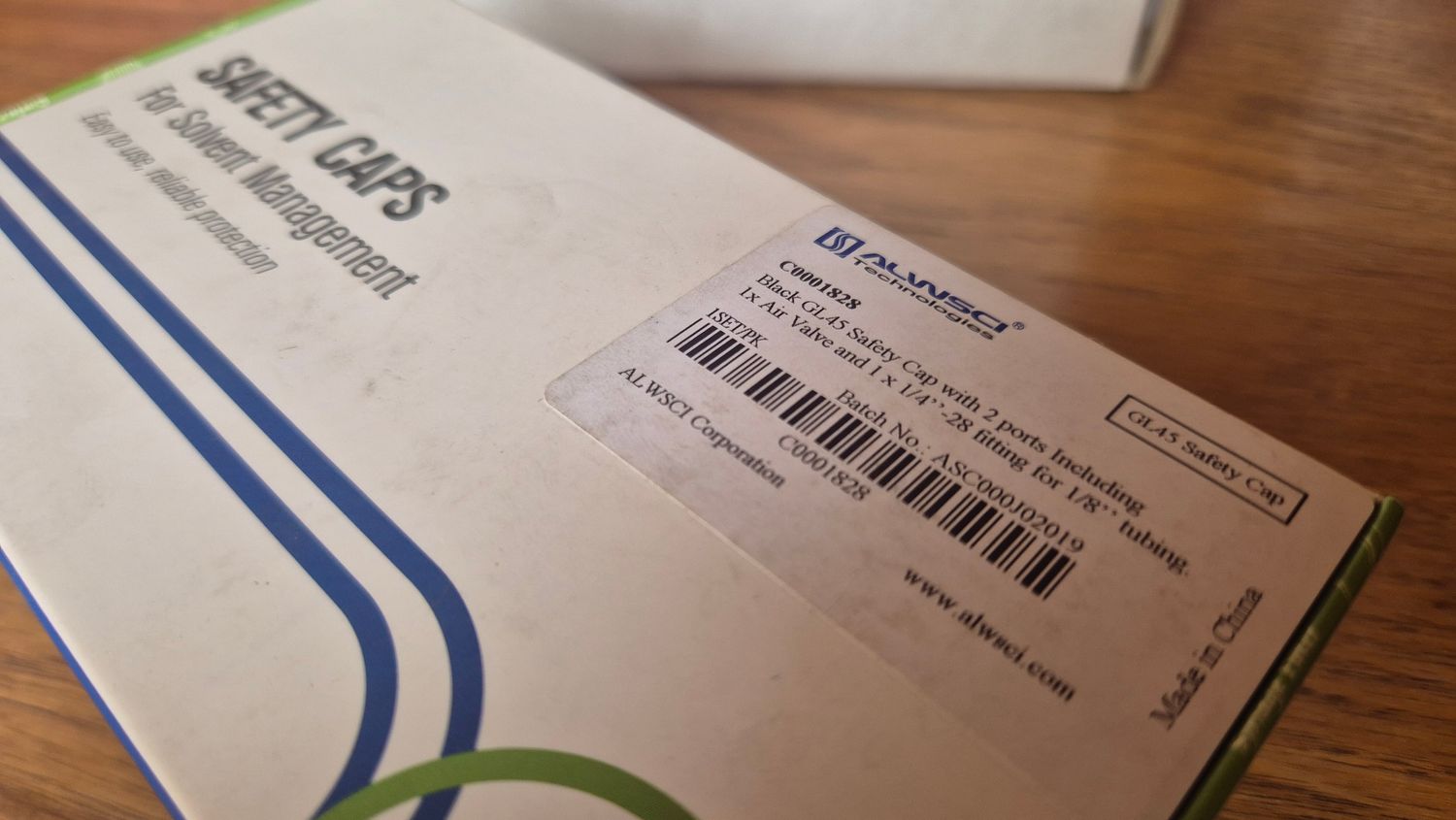 ALWSCI Black GL45 Safety Cap, 2 Ports with Air Valve &amp; 1/4"-28 Fitting (1/Set) | P/N C0001828