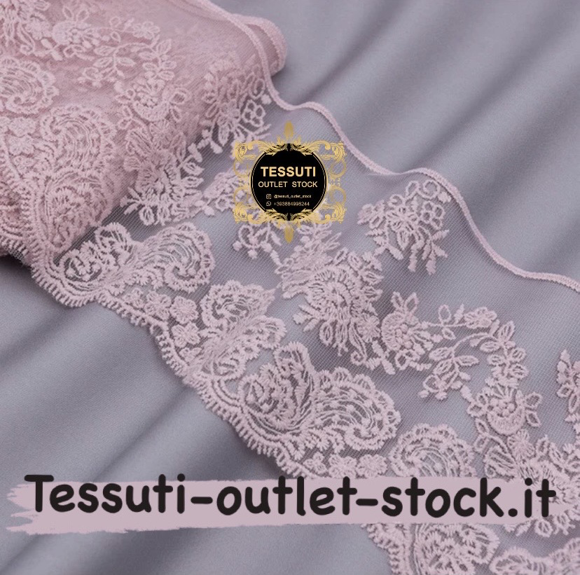 Pizzo &quot;Blumarine Classic&quot; colore rosa , larghezza 13 cm.