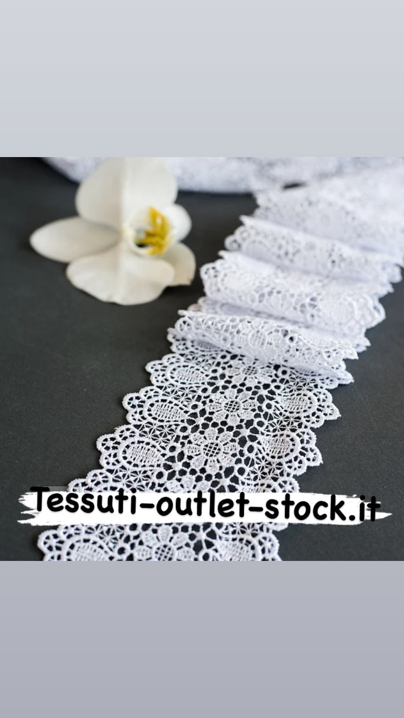 Pizzo macramè (guipure) / colore bianco / larghezza 9 cm / ordine da 1 m 0690