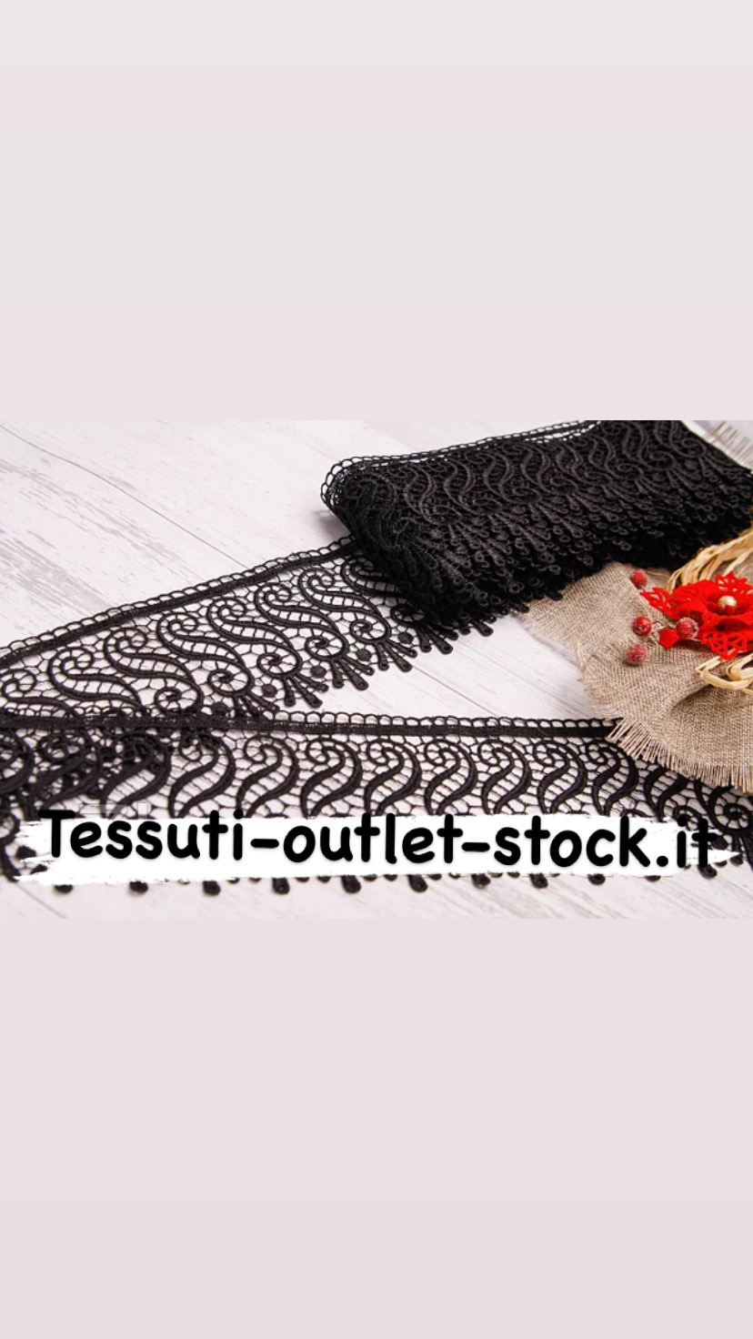 Pizzo macramè (guipure) / colore nero / larghezza 9 cm / ordine da 1 mt 0550