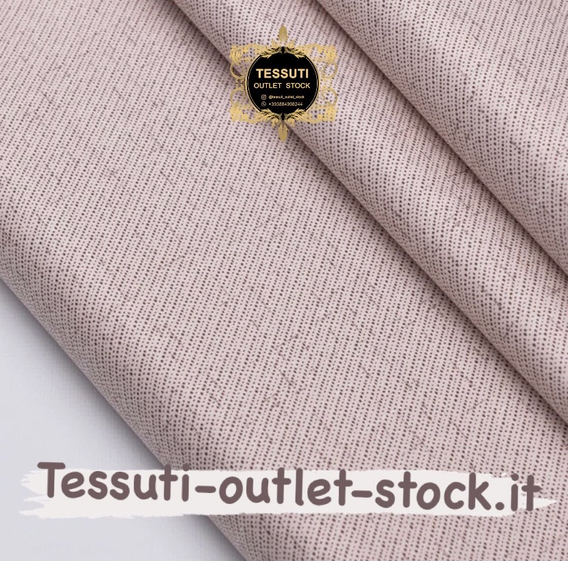 Tessuto di cotone rasatello con linee punteggiate marroni diagonali su uno sfondo rosa pallido, № 3624c