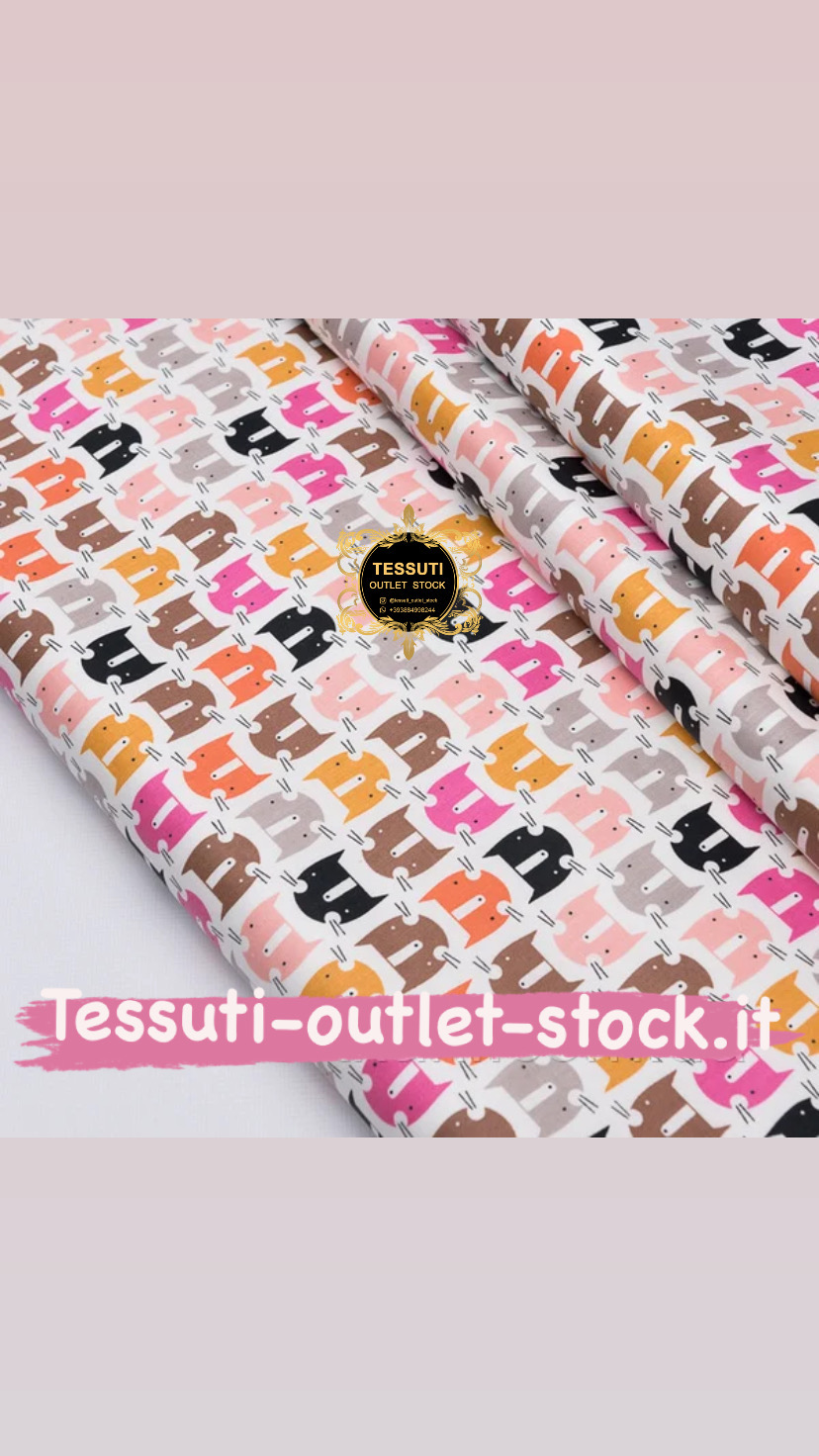 Tessuto di cotone rasatello &quot;Muso maldestro di gatti&quot; rosa, arancione, grigio su sfondo bianco №3704c