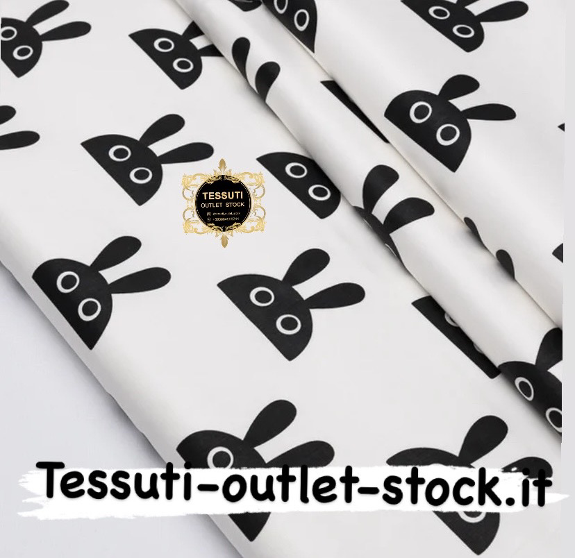 Tessuto di cotone rasatello &quot;Teste nere di coniglietti&quot; su sfondo bianco, №3712c