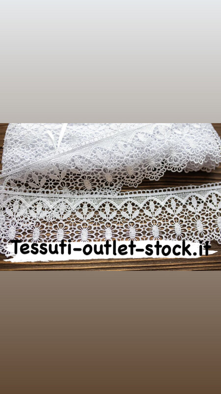 Pizzo macramè (guipure) / colore bianco / larghezza 8 cm / ordine da 1 m.0560