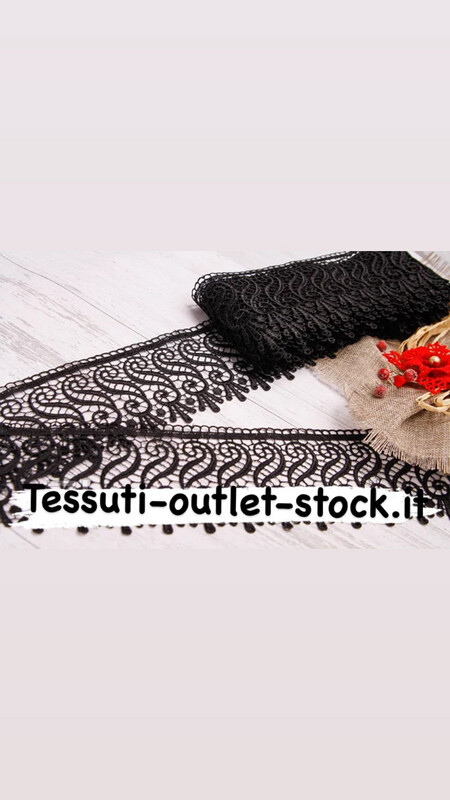 Pizzo macramè (guipure) / colore nero / larghezza 9 cm / ordine da 1 mt 0550