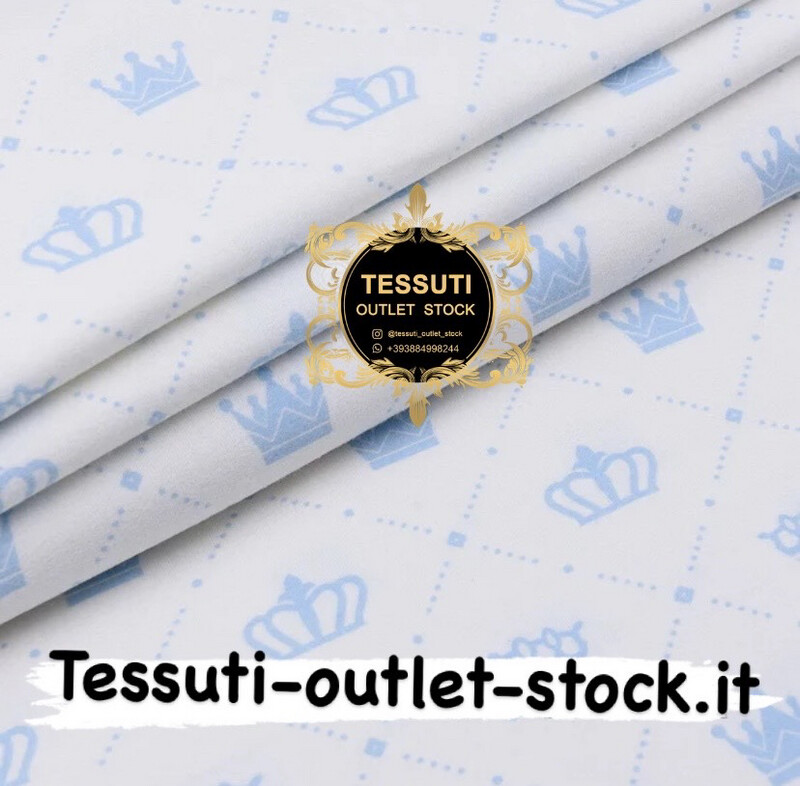 Flanella fantasia corone in diamanti punteggiati celeste su sfondo bianco, larghezza 240 cm